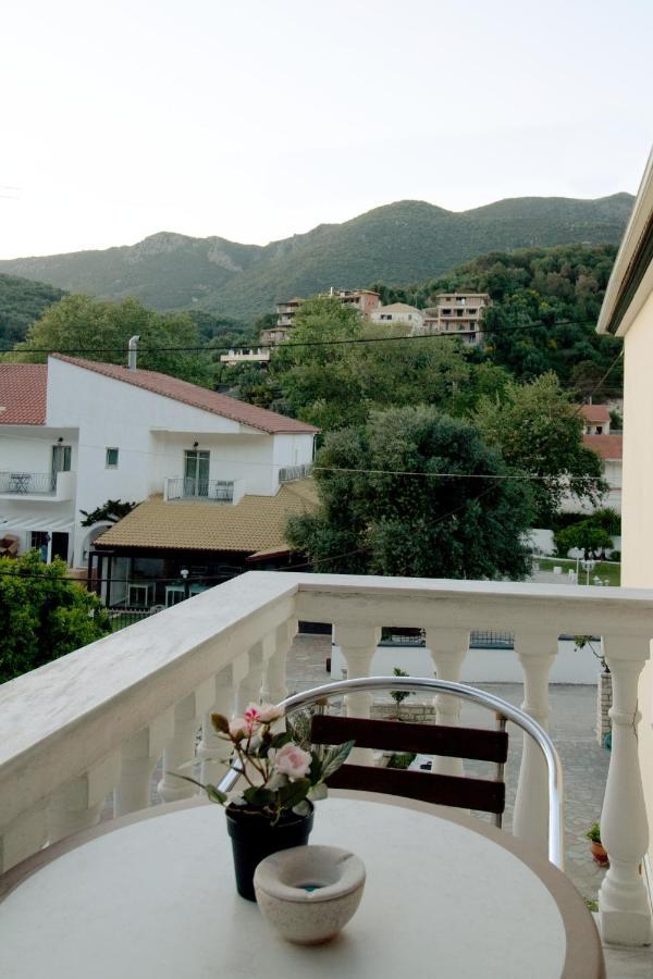 Pomelo Rooms Parga Exterior foto