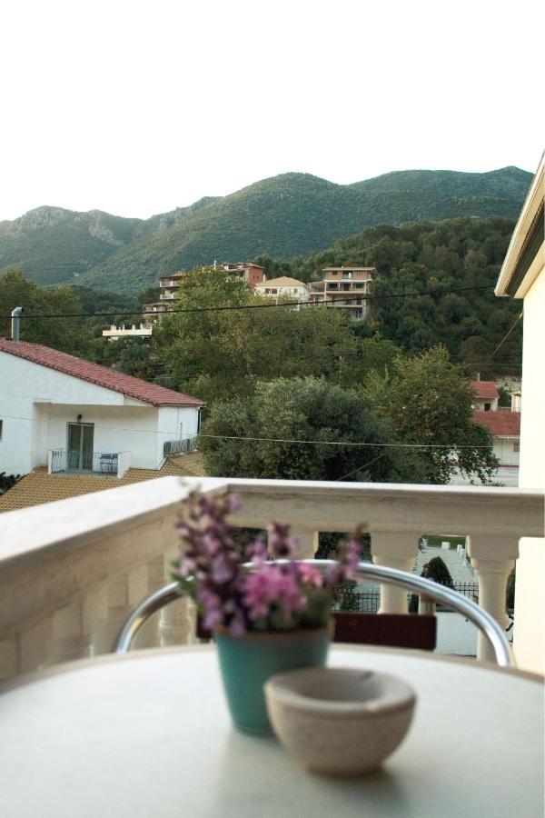 Pomelo Rooms Parga Exterior foto
