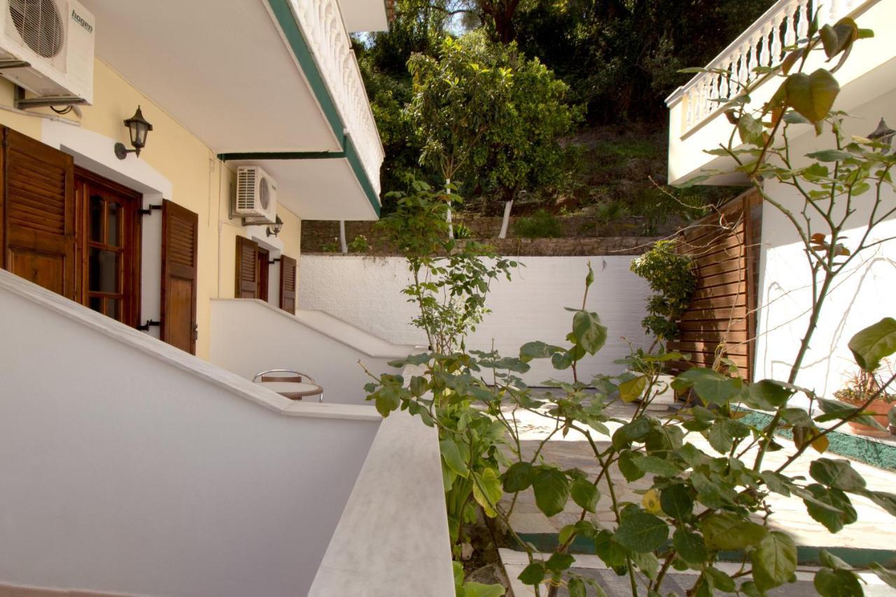 Pomelo Rooms Parga Exterior foto